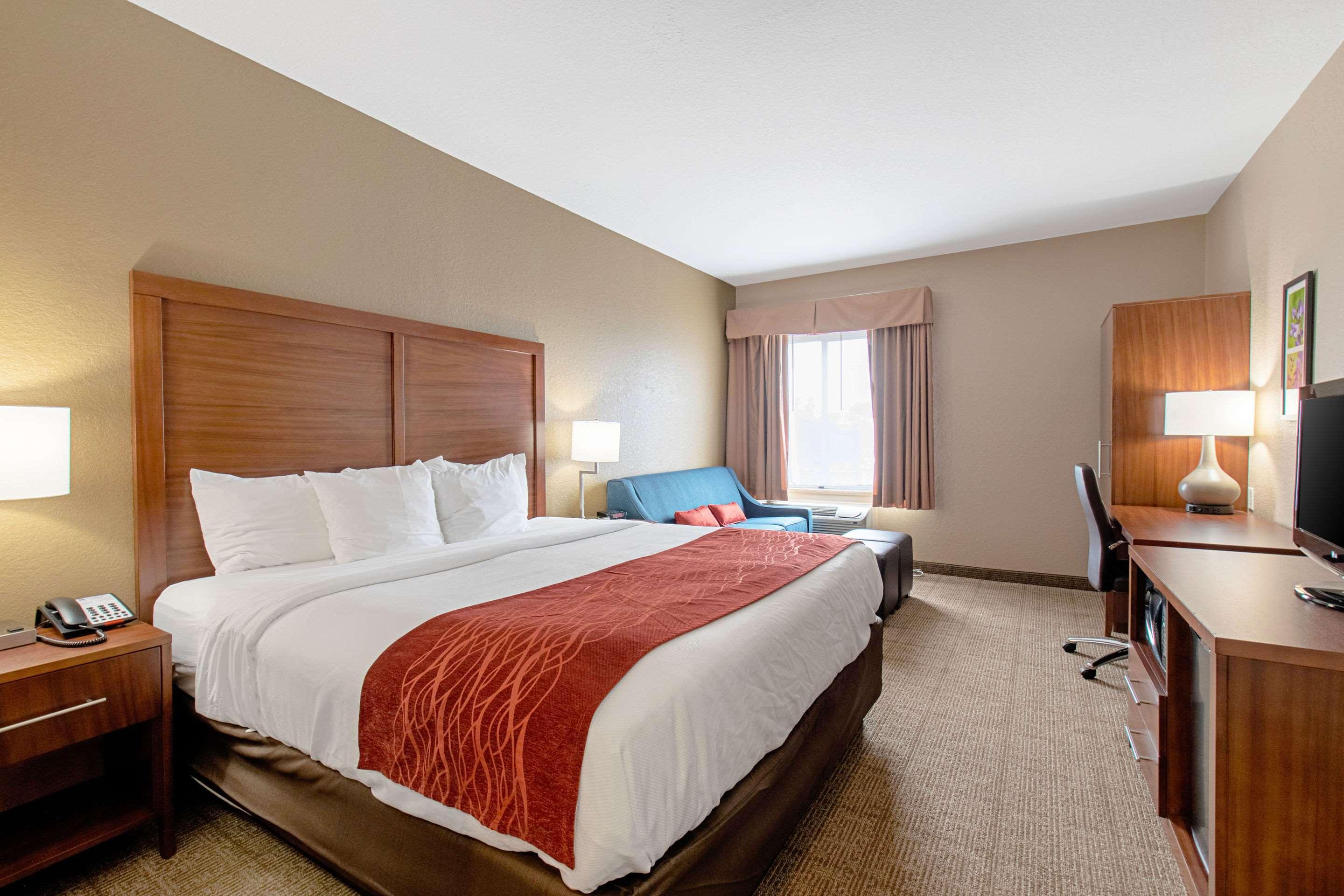 Comfort Inn & Suites And Suites Фредериксберг Экстерьер фото