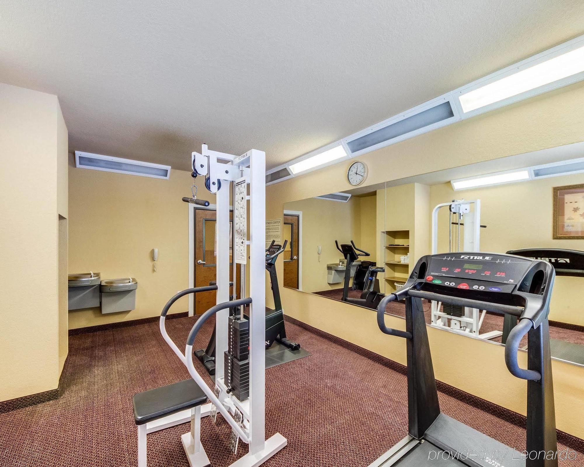 Comfort Inn & Suites And Suites Фредериксберг Экстерьер фото